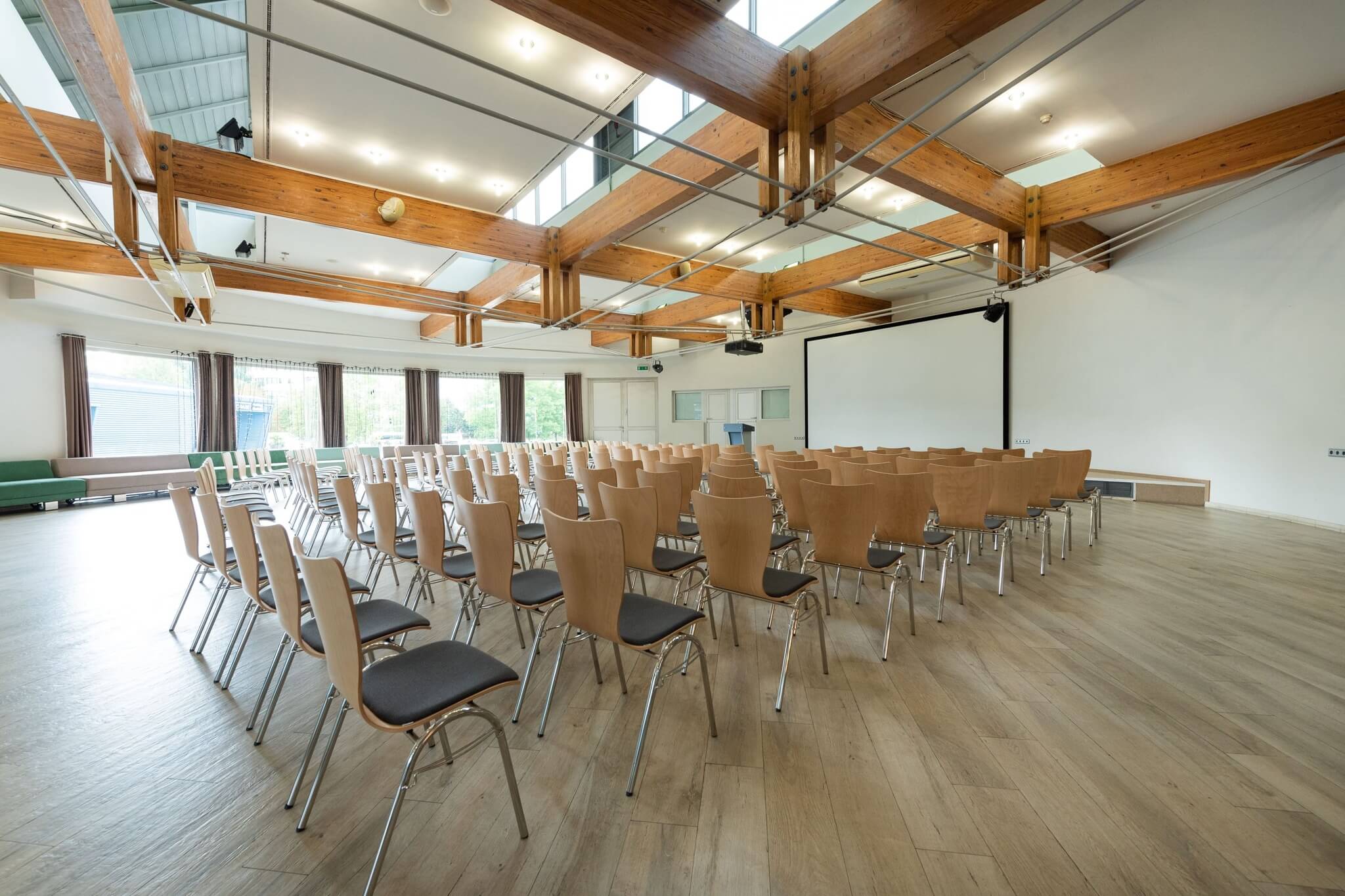 Конференц центр IBB. Зал Europe — изображение 2