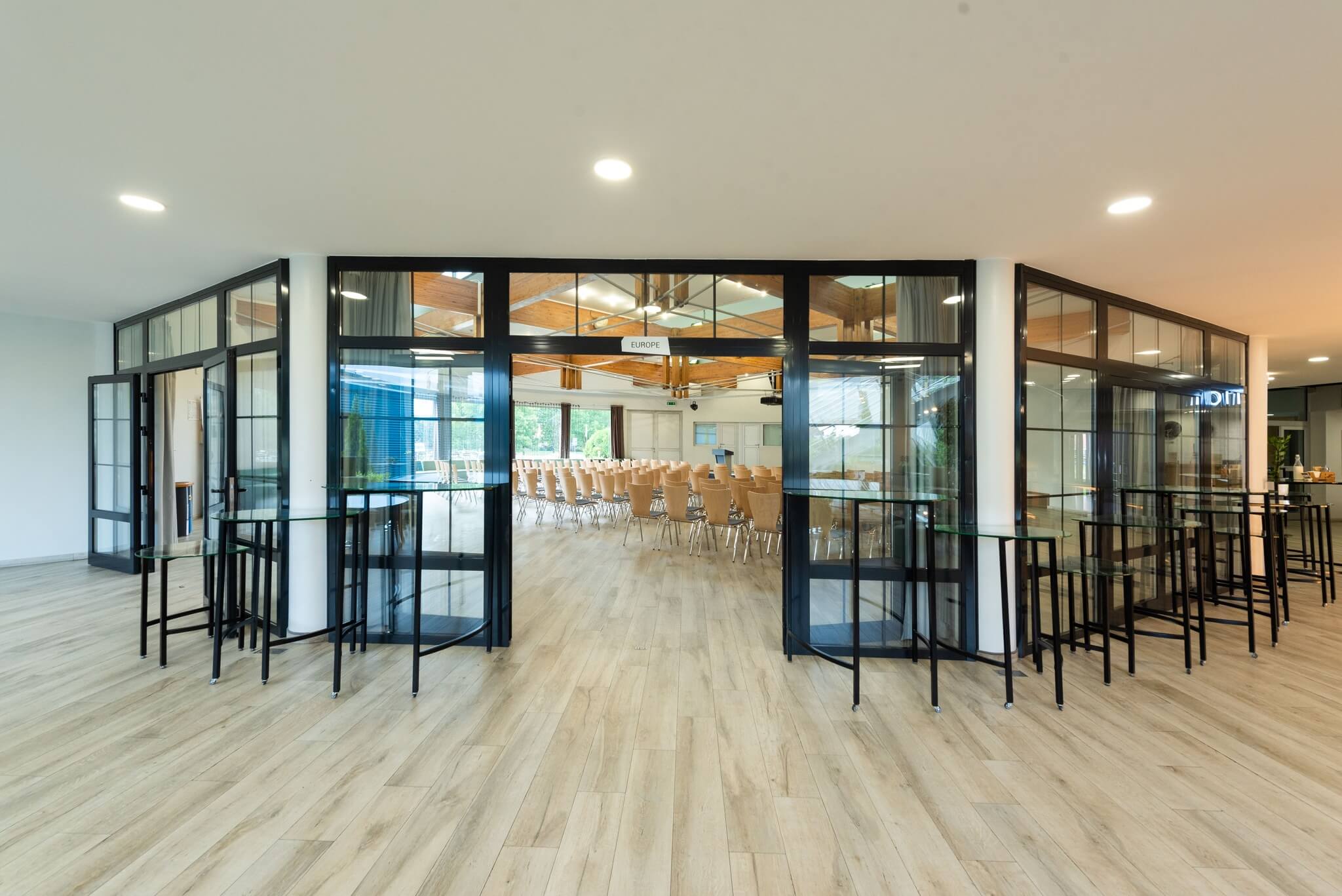 Конференц центр IBB. Зал Europe — изображение 4