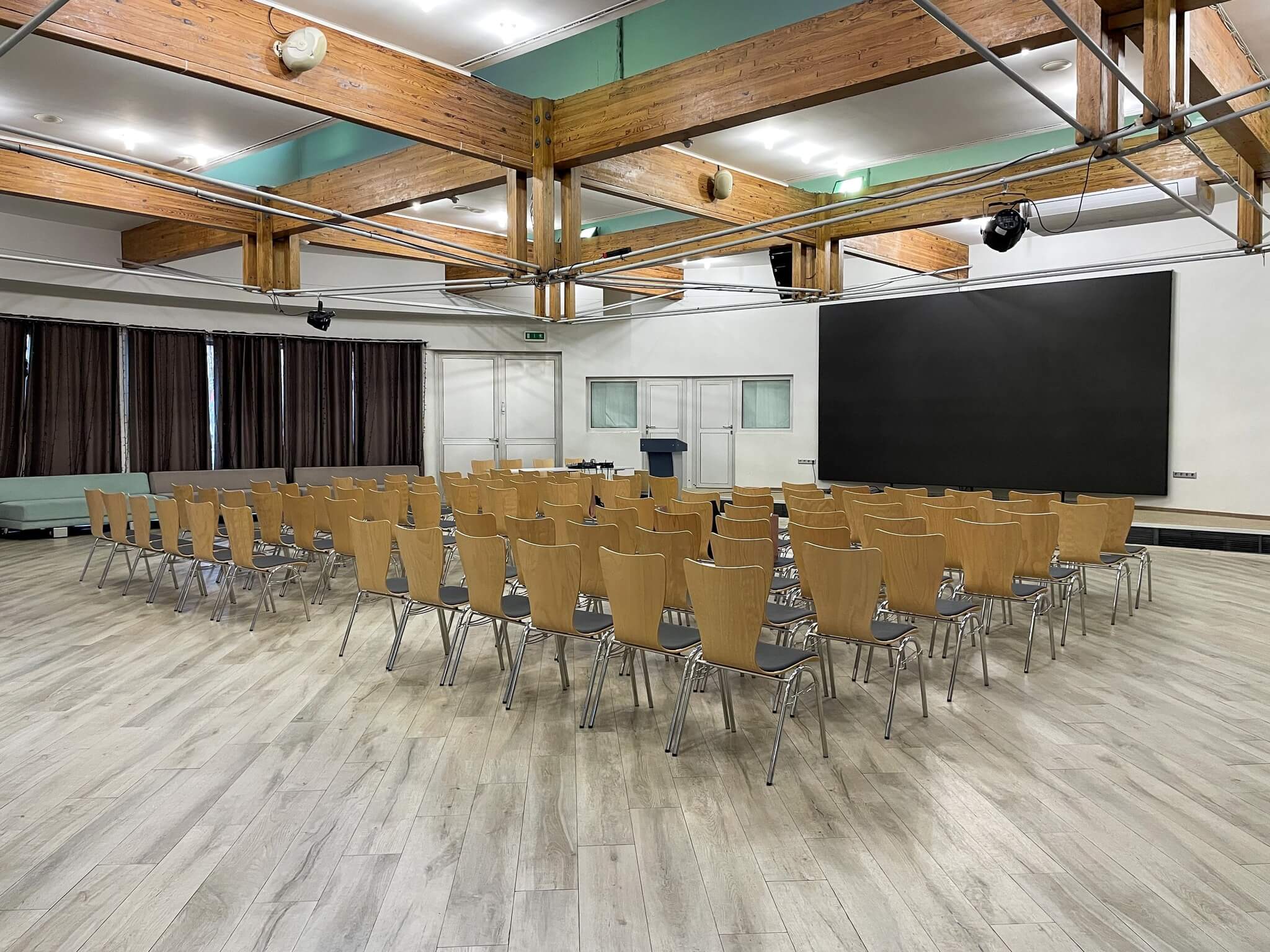 Конференц центр IBB. Зал Europe